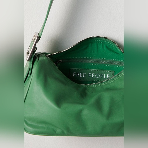 Free People Arm Candy Bag Cut Grass Shoulder Bag Color Green NWT - Picture 14 of 16
